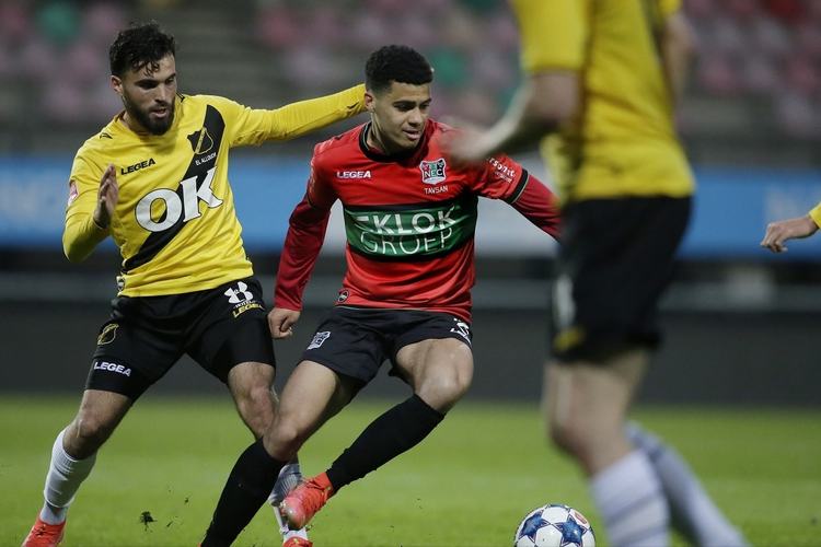 引游客的重 引游客的重