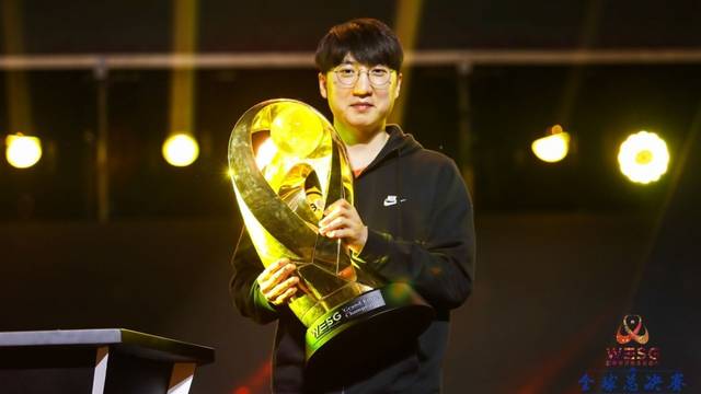 阿尔佩伦 阿尔佩伦